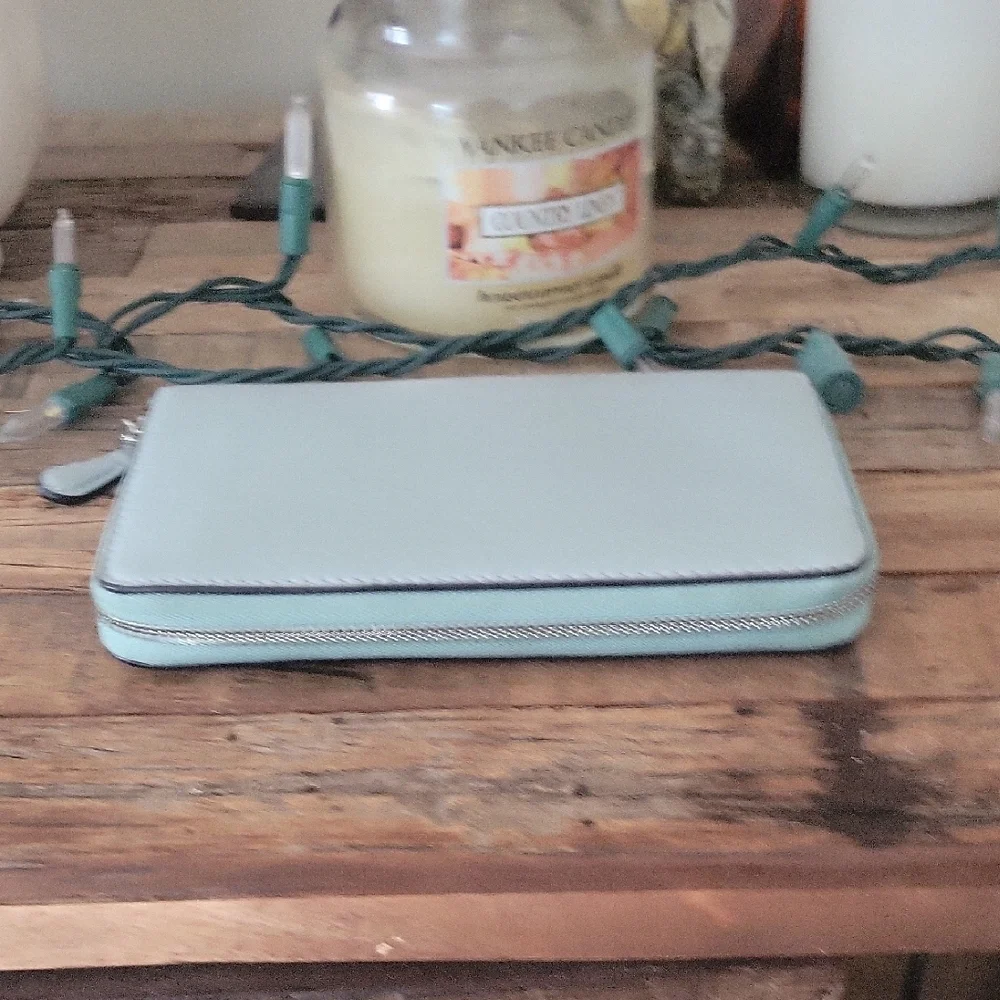 Coach Sky Blue Pebbled  Leather Wallet Full Zip Around - Picture 3 of 13